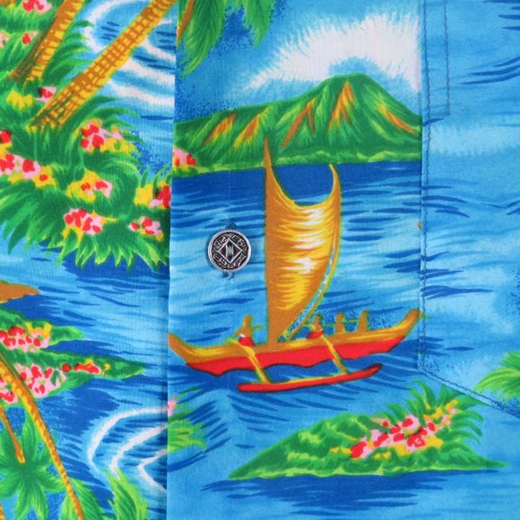 Vintage Hawaiian Aloha Shirt - Island Kon Tiki Pattern Royal Hawaiian - Medium - Picture 6 of 12